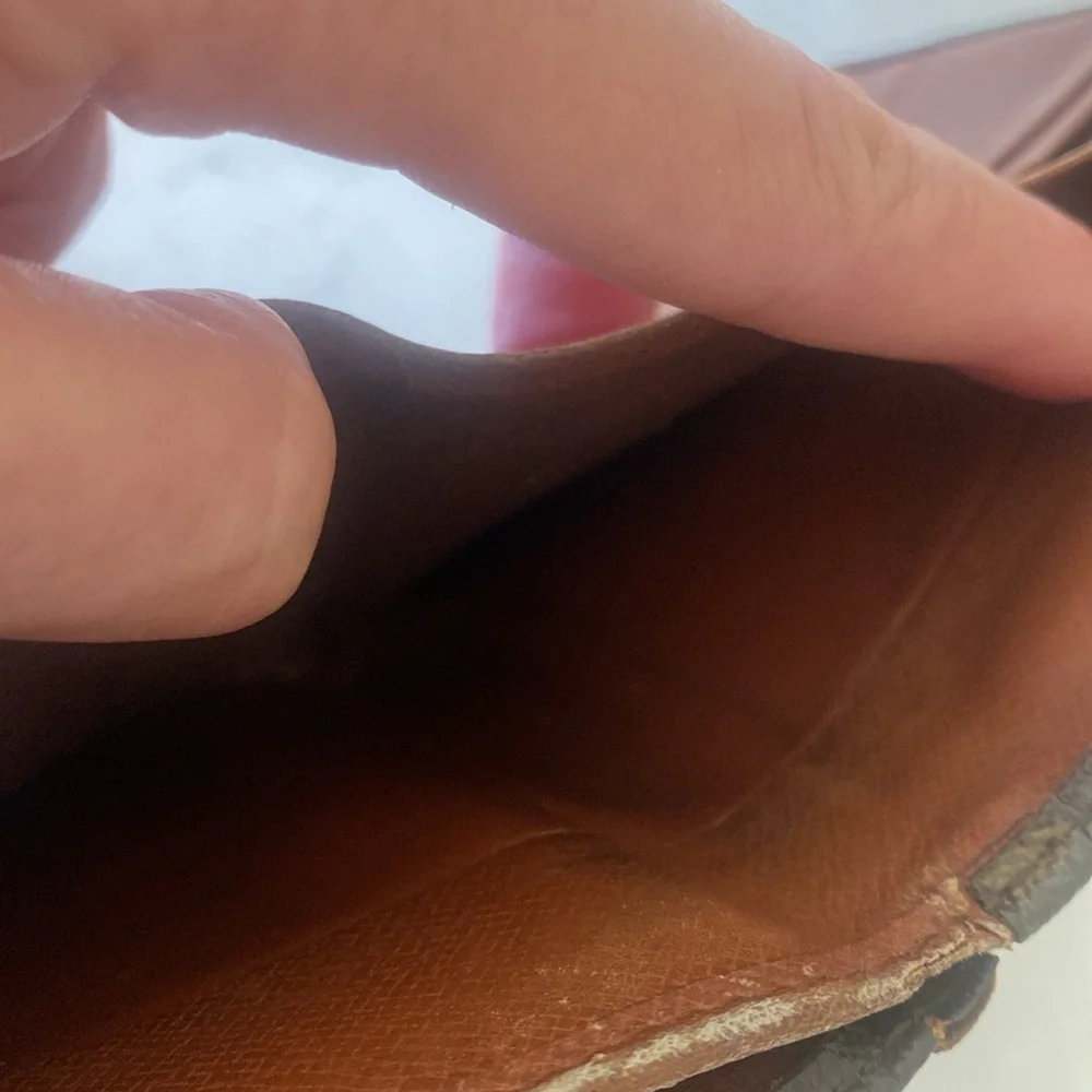 Vintage LOUIS VUITTON Monogram Leather Wallet Brown Men or Women - Picture 6 of 8